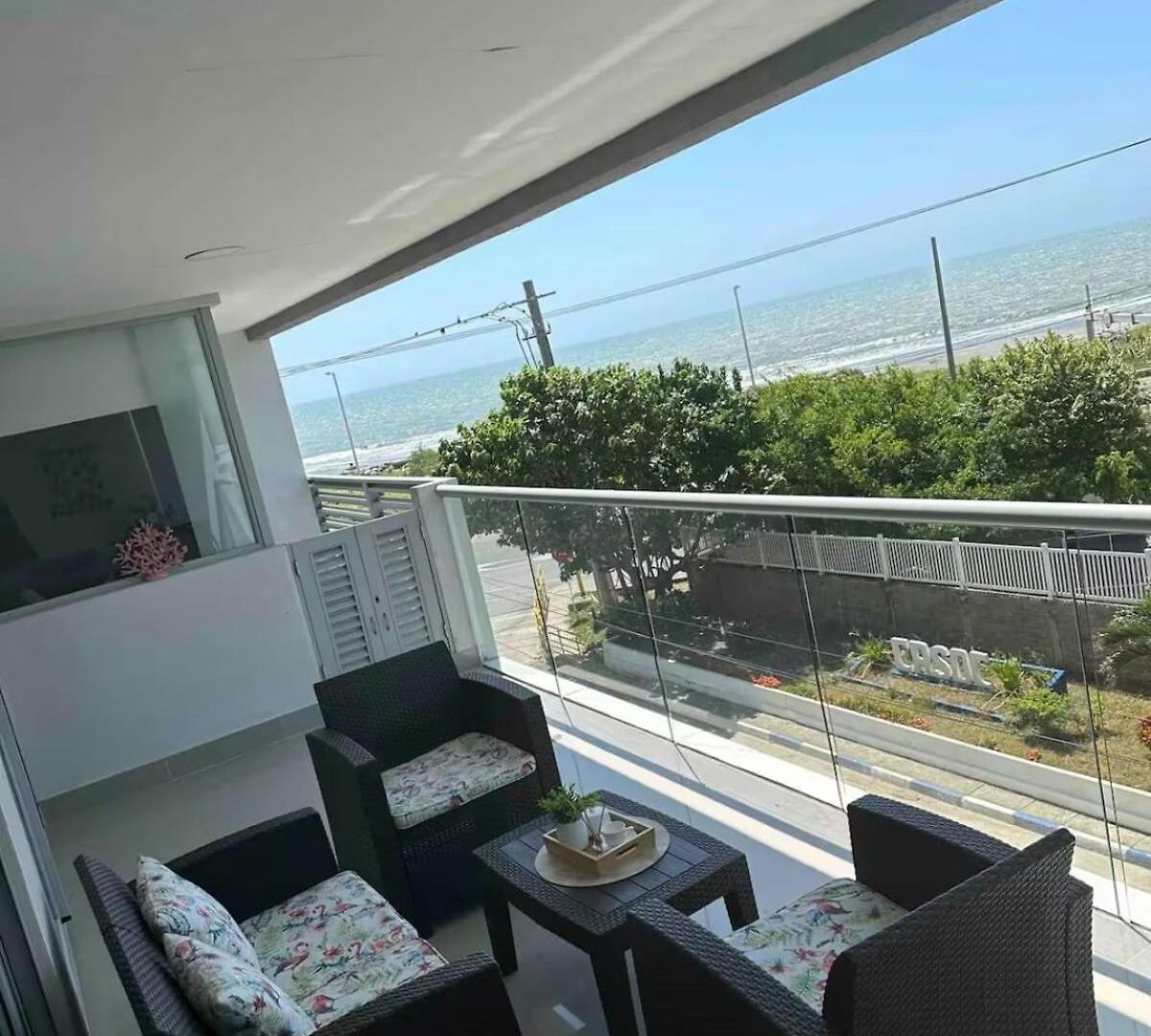 Hermoso Moderno Con Vista Al Mar