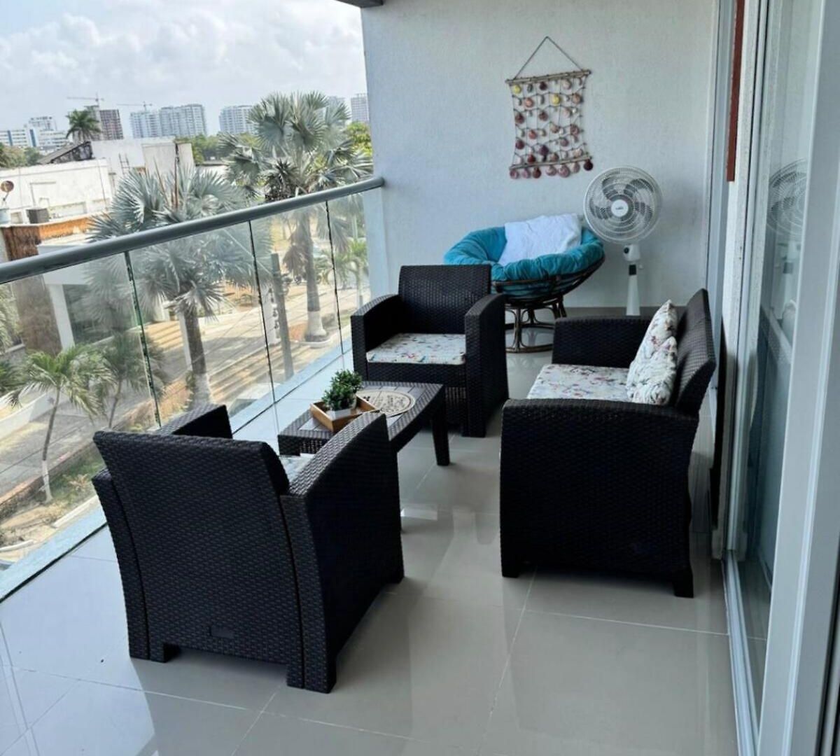 Hermoso Moderno Con Vista Al Mar Apartamento *