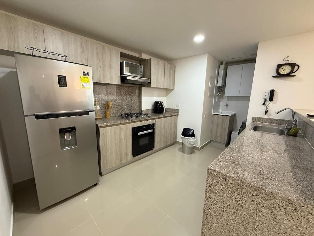 Hermoso Moderno Con Vista Al Mar Apartamento *