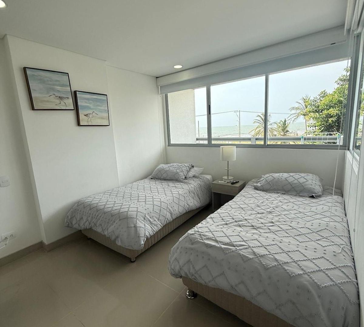 Hermoso Moderno Con Vista Al Mar