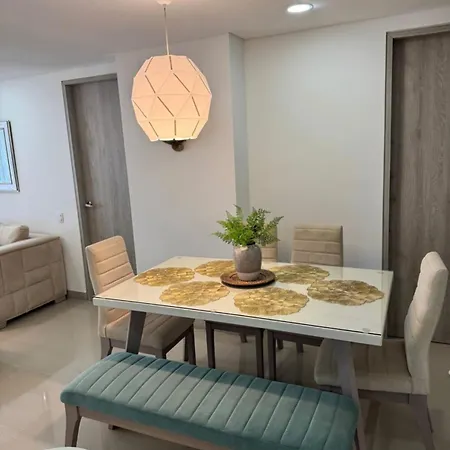 Hermoso Moderno Con Vista Al Mar Apartamento *