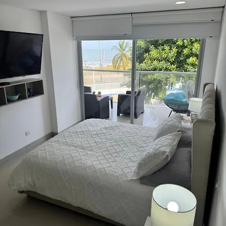 Hermoso Moderno Con Vista Al Mar Apartamento *