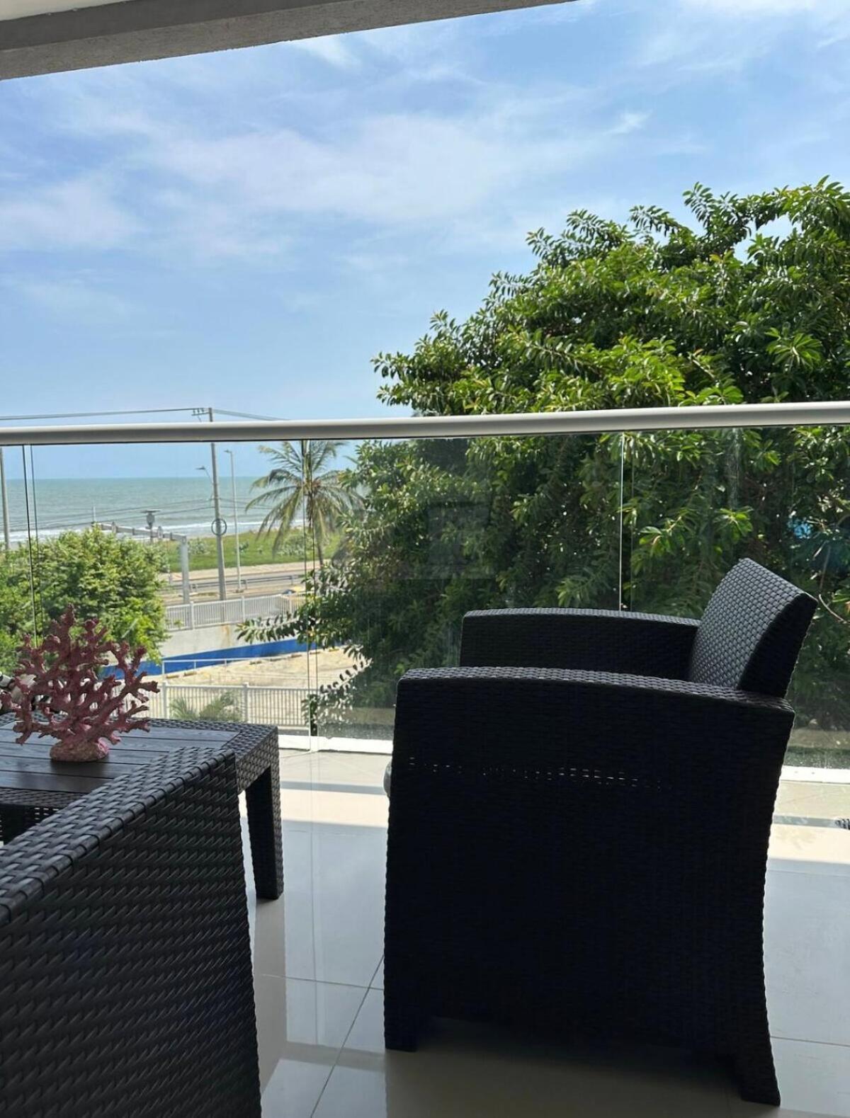 Hermoso Moderno Con Vista Al Mar Apartamento *